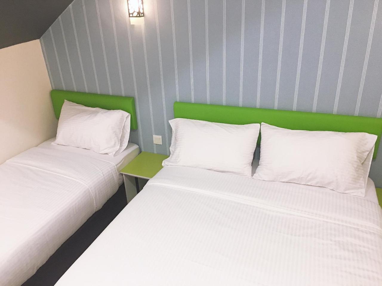 Carlsun Hotel Kulai Exterior photo